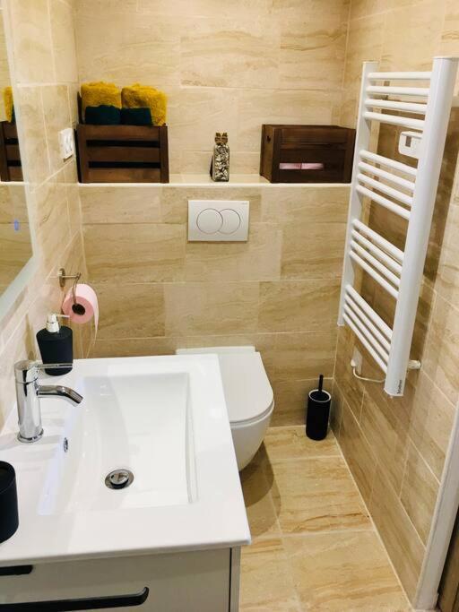 Bleu Lavande 1 - Appartement Cosy Ambiance Village Істр Екстер'єр фото